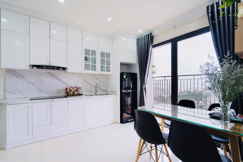 Family Apartment, Balcony, Bay View | Living area