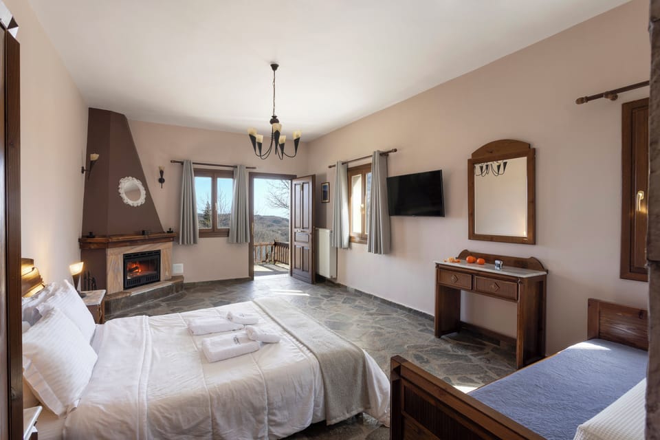 Standard Studio, Balcony, Lake View | Down comforters, in-room safe, blackout drapes, soundproofing