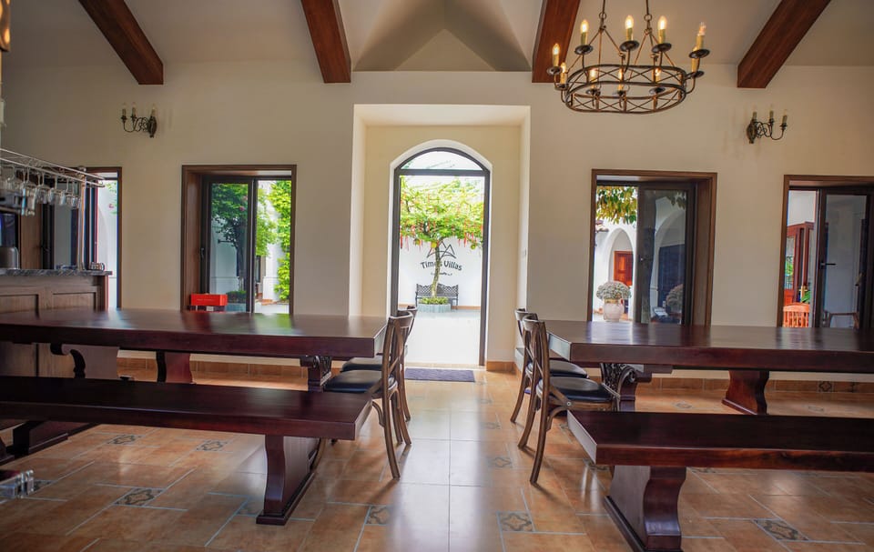 Family Villa, Garden View | Living area