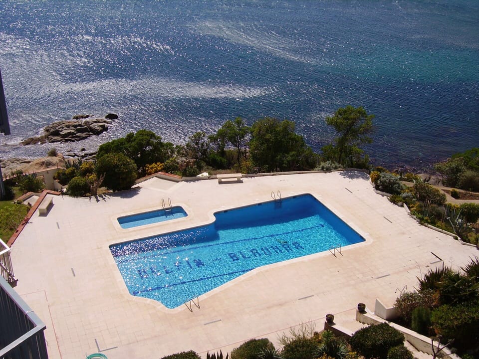 Apartment | Pool | Outdoor pool