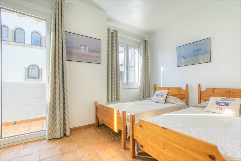 Apartment | 3 bedrooms, iron/ironing board