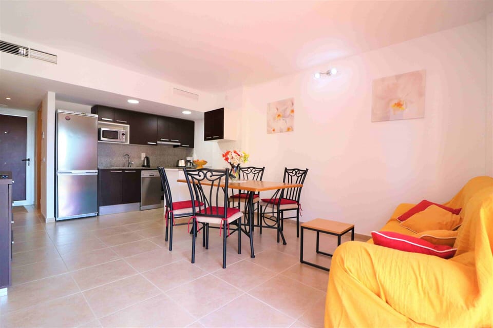 Apartment | Dining