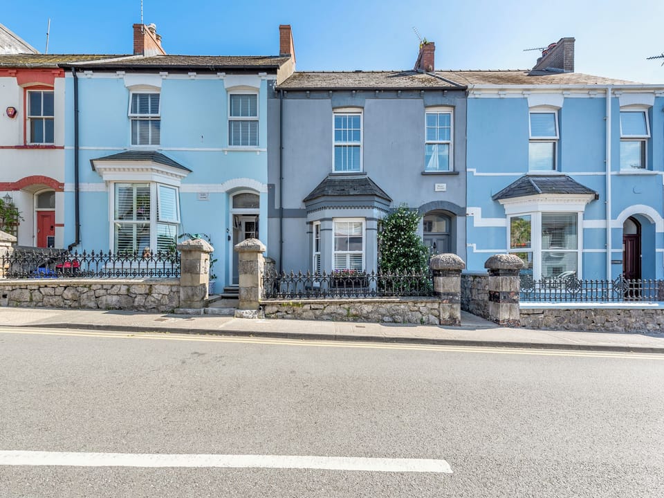 Exterior | Nelson Cottage, Tenby