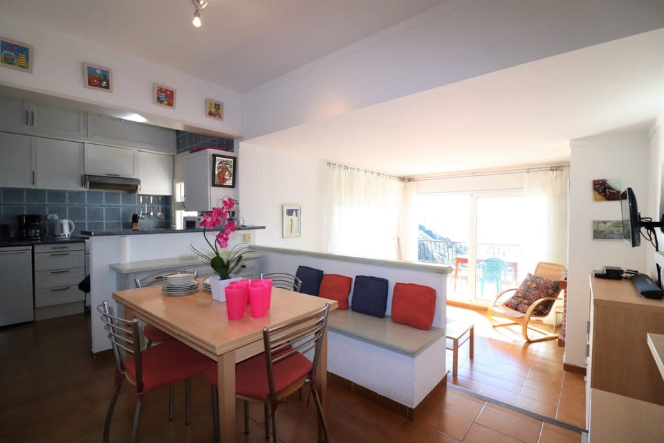 Apartment | Dining