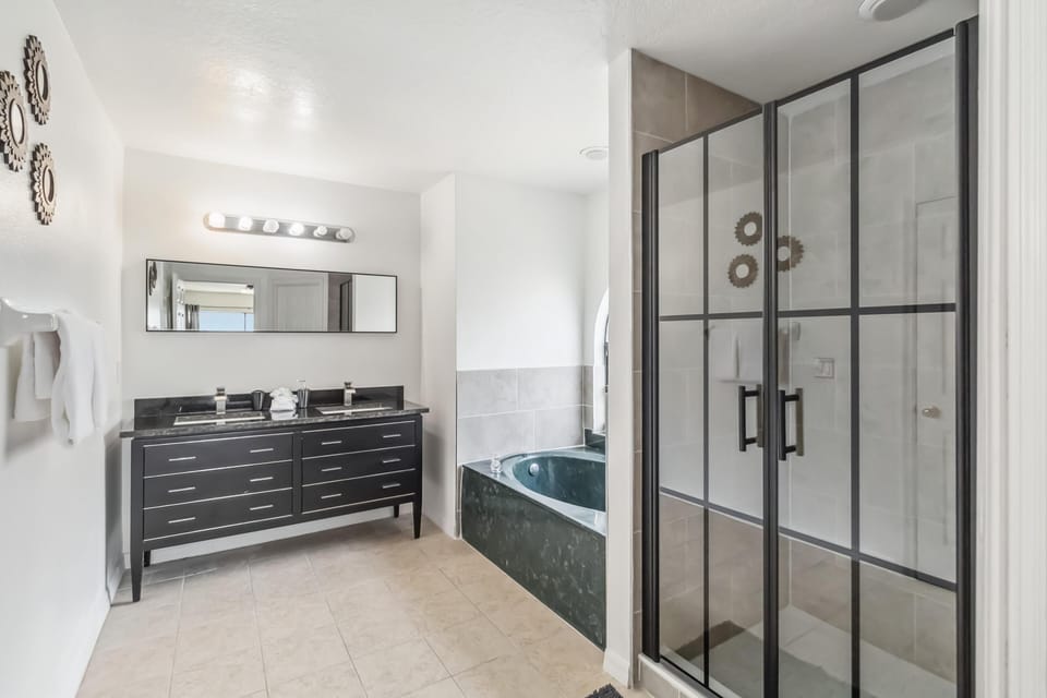 5/3 Private Pool House Near all Famous Attractions!!! House in Polk County