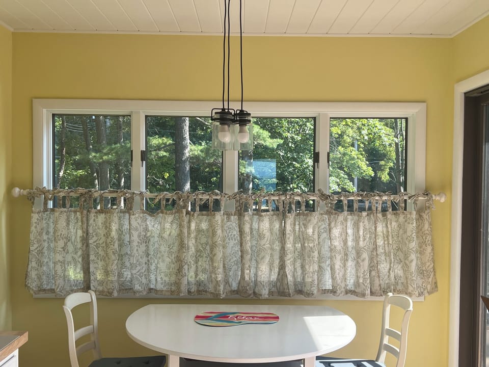Breakfast nook