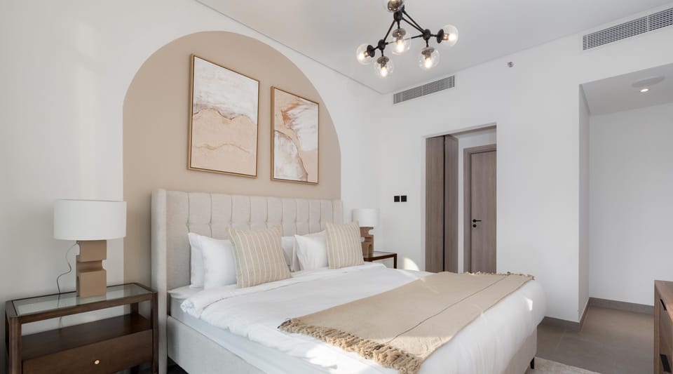 Executive Apartment, 1 Bedroom | 1 bedroom, desk, laptop workspace, iron/ironing board