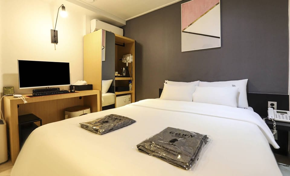 Deluxe Double Room | Desk, free WiFi