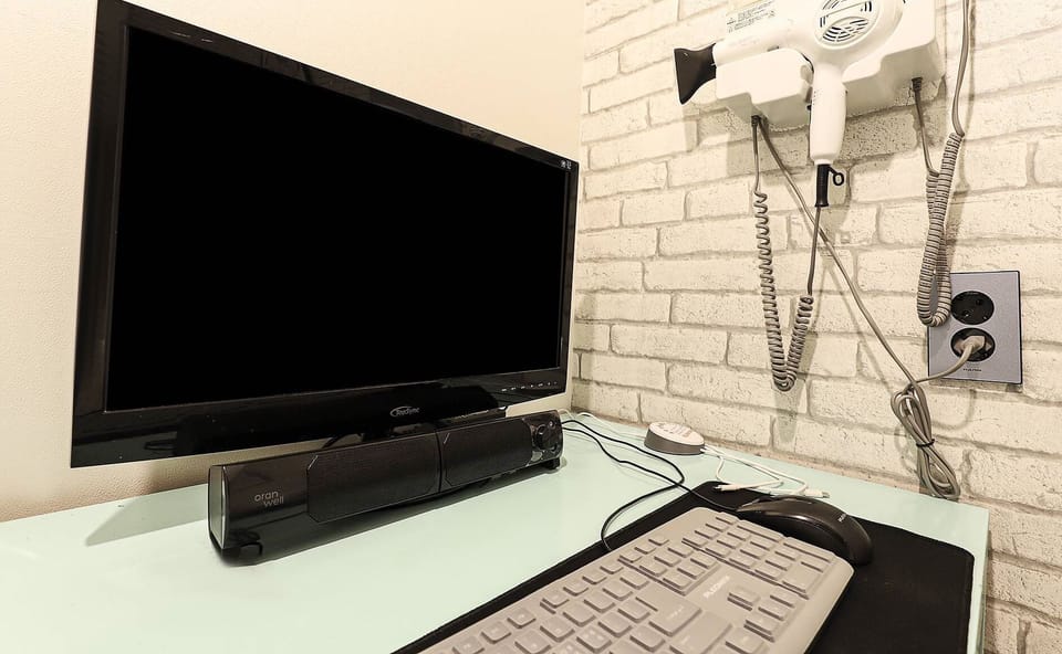 Standard Double Room | Desk, free WiFi