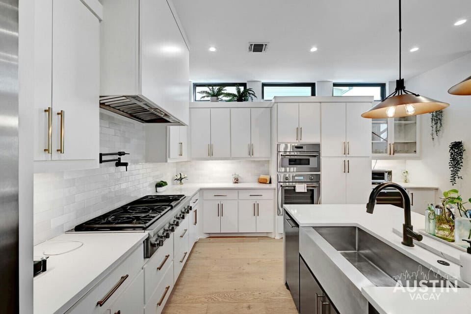 Stainless steel appliances? Check. Ample counter space? Double-check. Now all you need is a good recipe!