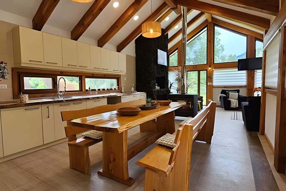 Chalet | Dining