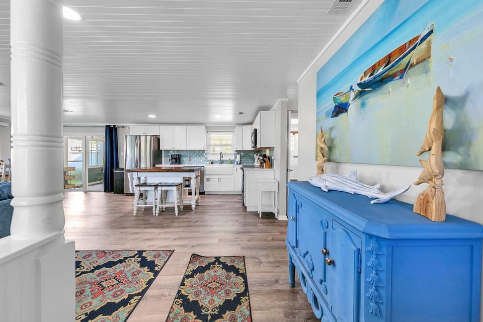 House, 2 Queen Beds (A Wave We Go) | Interior