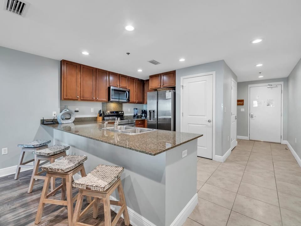 Condo, Multiple Beds (Sterling Breeze 205) | Private kitchen