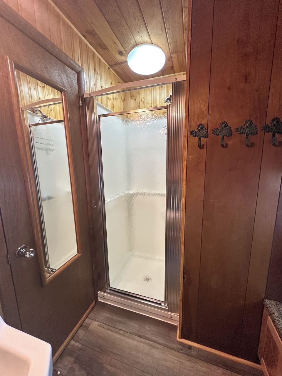 Standup shower