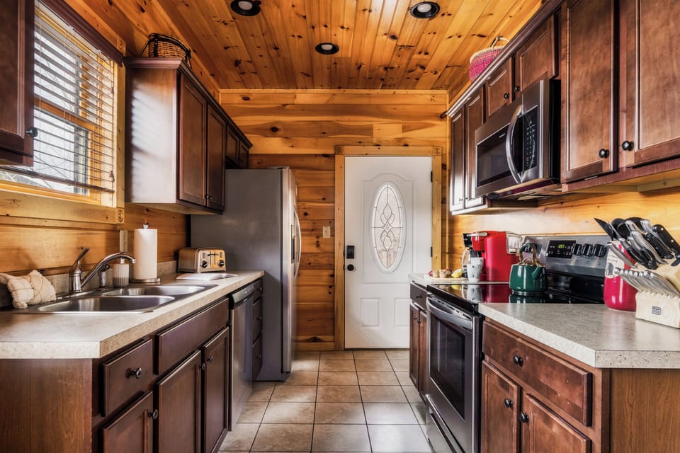 Kitchen | Fully Equipped. 