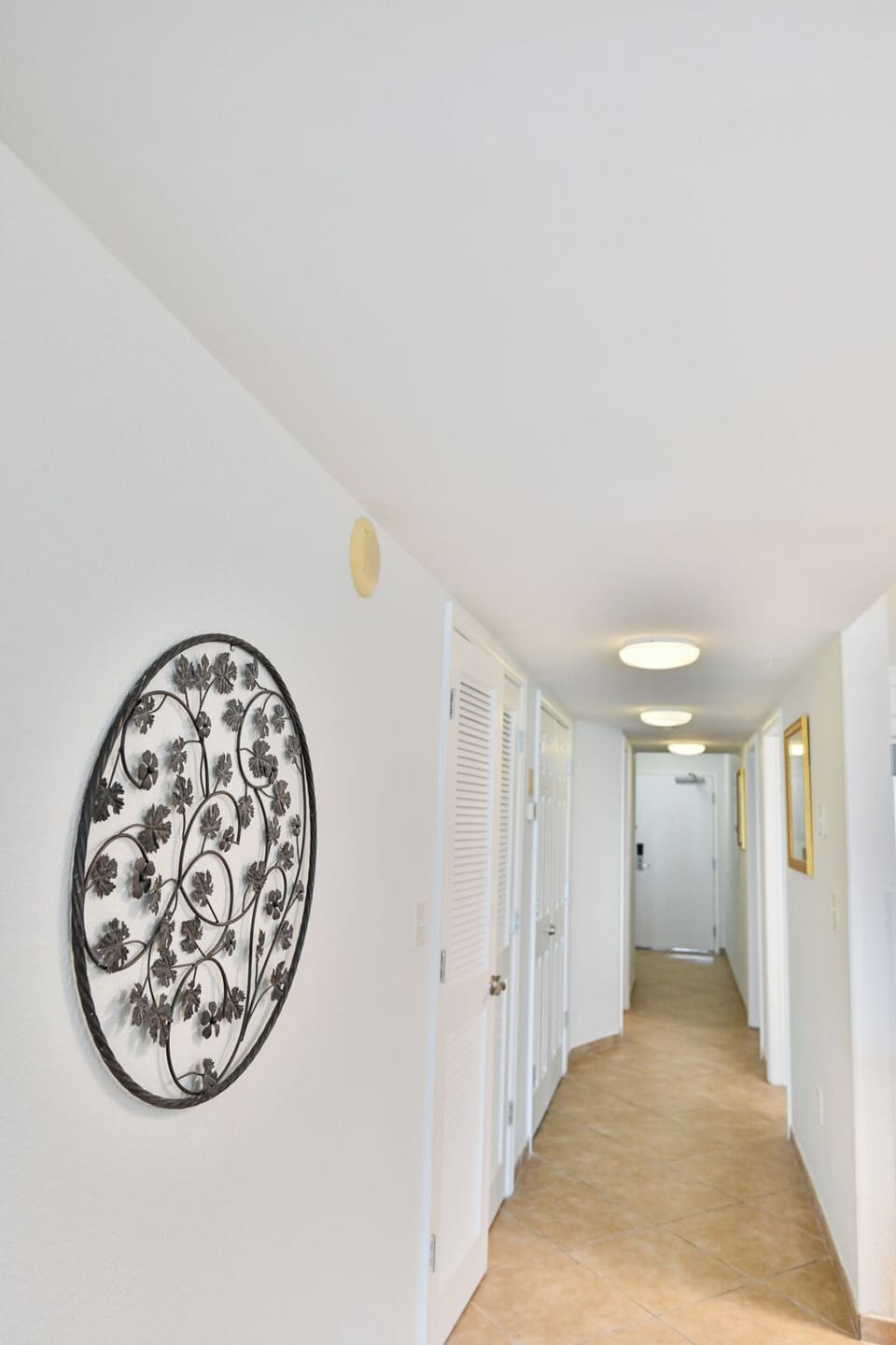 Spacious Unit entrance 
