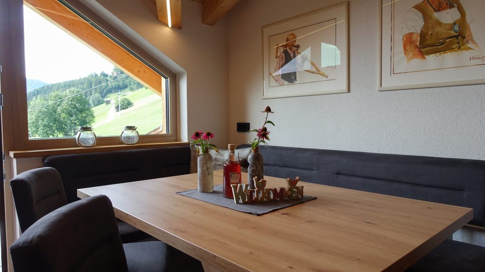 Apartment | Dining