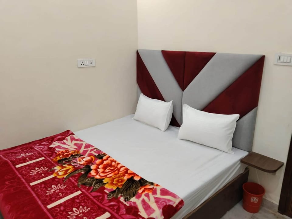 Deluxe Double Room | Free WiFi