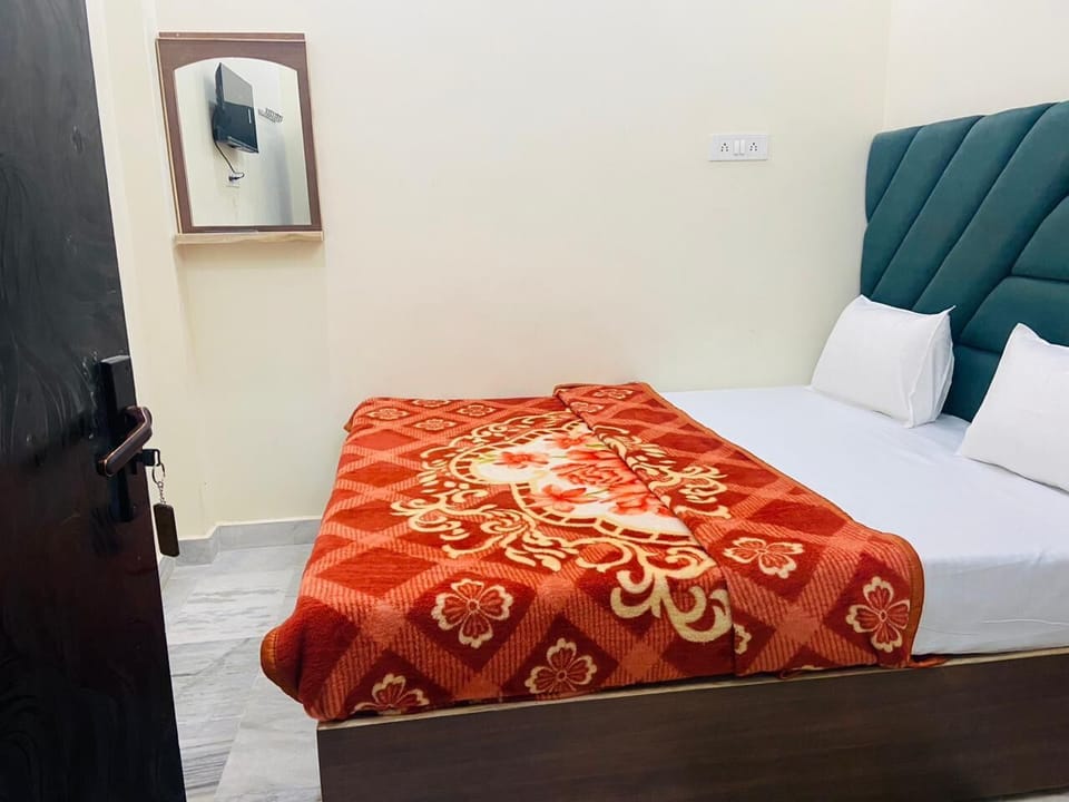 Deluxe Double Room | Free WiFi