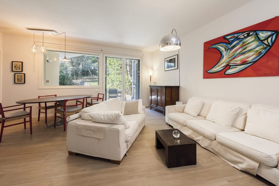Comfort Apartment, Patio | Living area