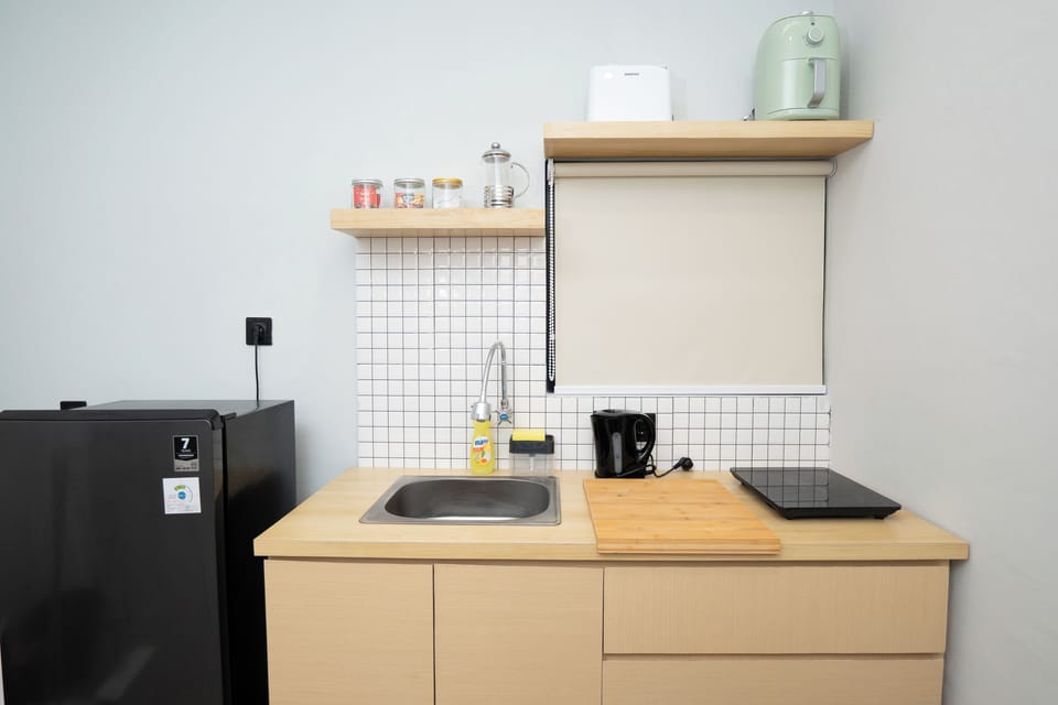 Comfort Double Room | Private kitchen | Coffee/tea maker, electric kettle