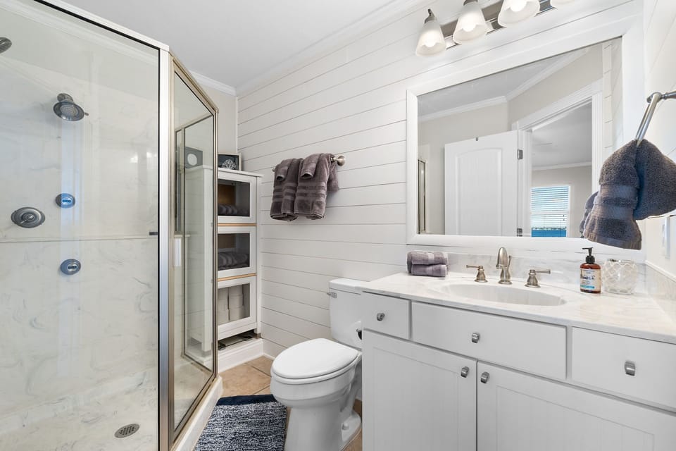 Master bath 