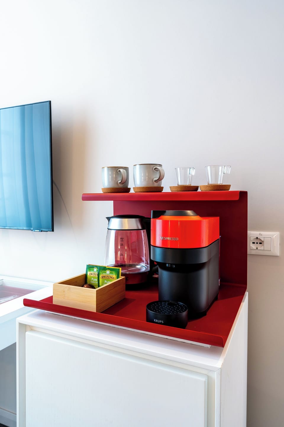 Deluxe Double or Twin Room | Premium bedding, down comforters, pillowtop beds, minibar