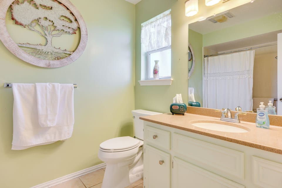 Hill Country Townhome: Close to Parks & Hiking Apartment in Texas