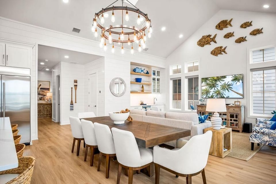 2nd Floor, Dining Area