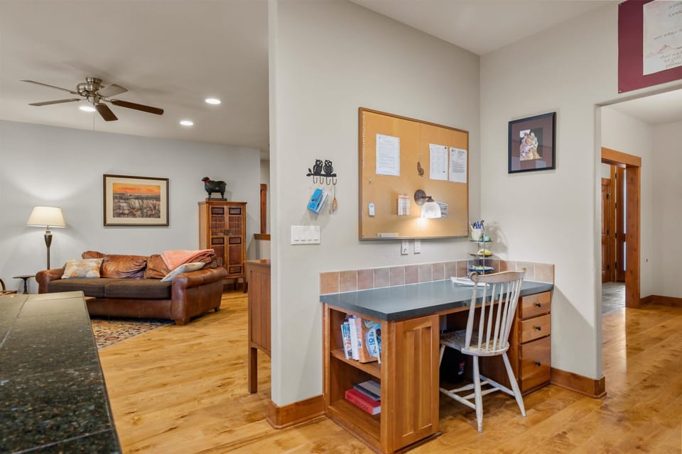 Remote workers, catch up on emails in the kitchen during your Bend getaway!