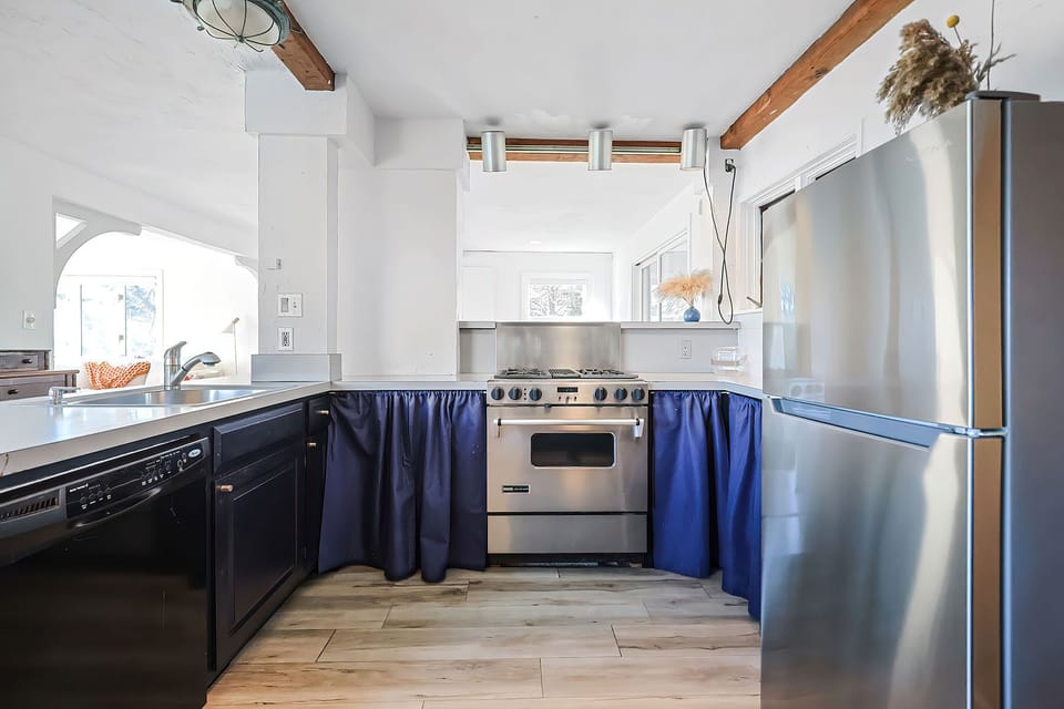 This fully equipped kitchen features all modern appliances.