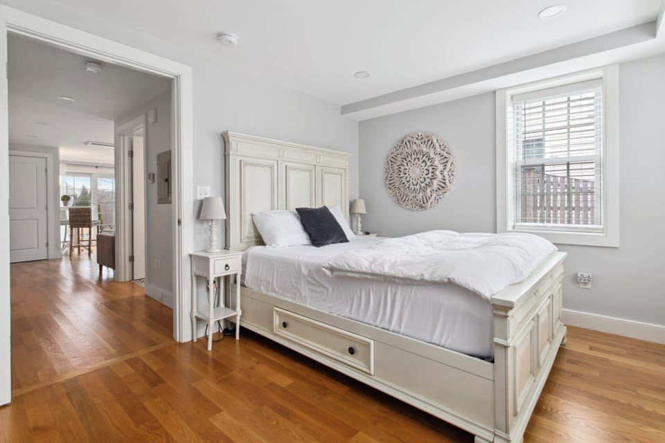 Queen bedroom.