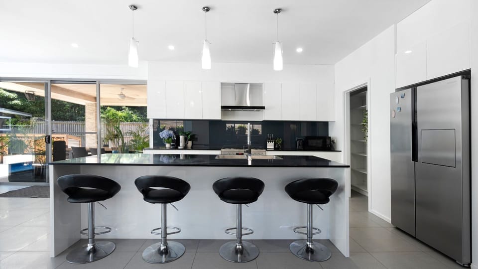 Marine Adventures | Chef's Kitchen | 4km to Calabrisella Woodfired Pizzeria