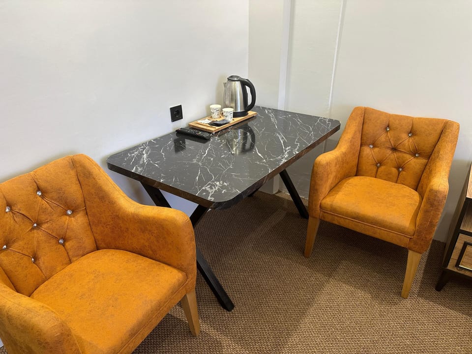 Desk, laptop workspace, free WiFi