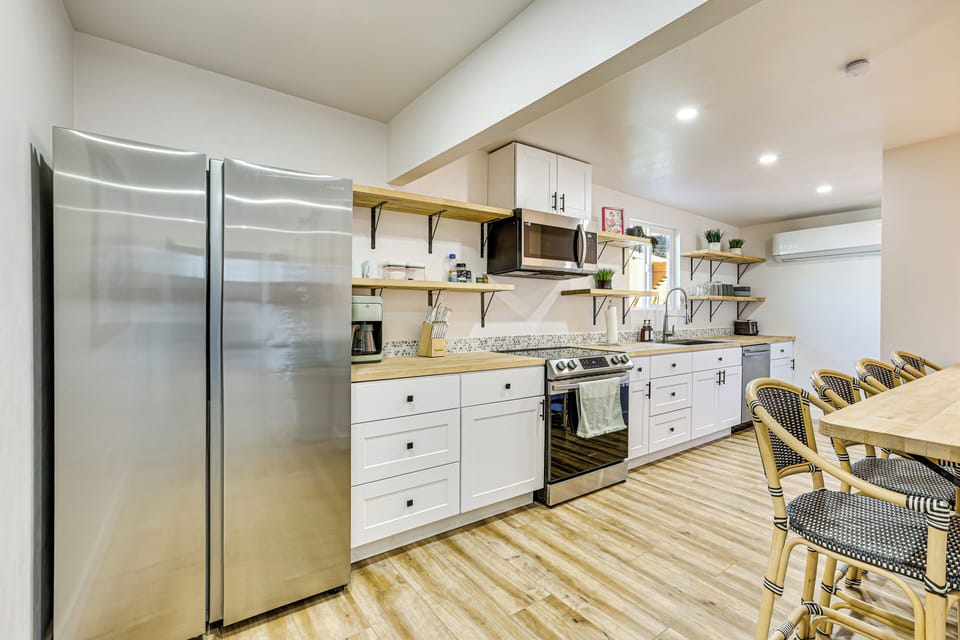 Home 2 | Main Level | Kitchen | Paper Towels | Trash Bags | Water Filter