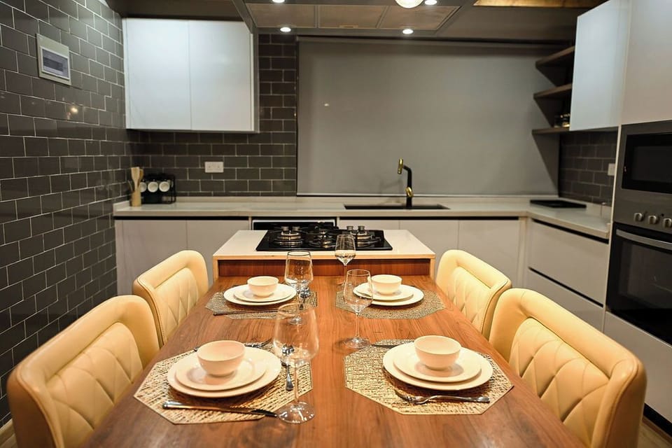 Villa, Patio, Mountain View | In-room dining