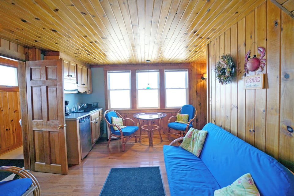 Guest House living room 