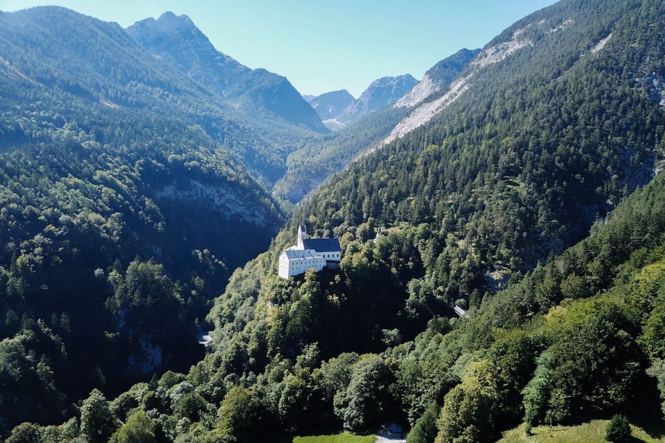Surroundings [summer] (1-5 km)