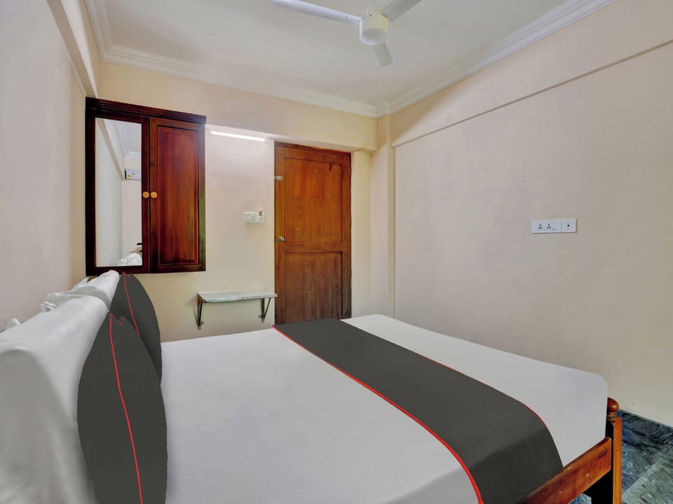 Deluxe Double Room | Desk, free WiFi