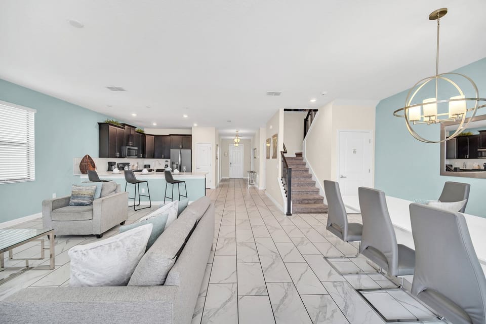 Walkthrough Home