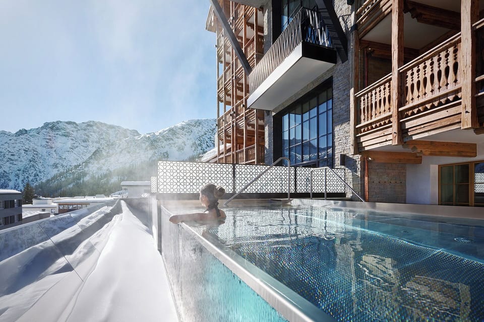 Private pool