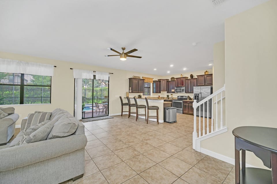 5-1422MoonValleyDr_05-2