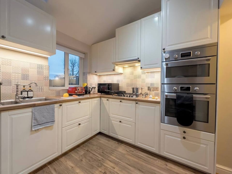 2103cf54-ab8b-457c-b9b6-c8057ed5660c