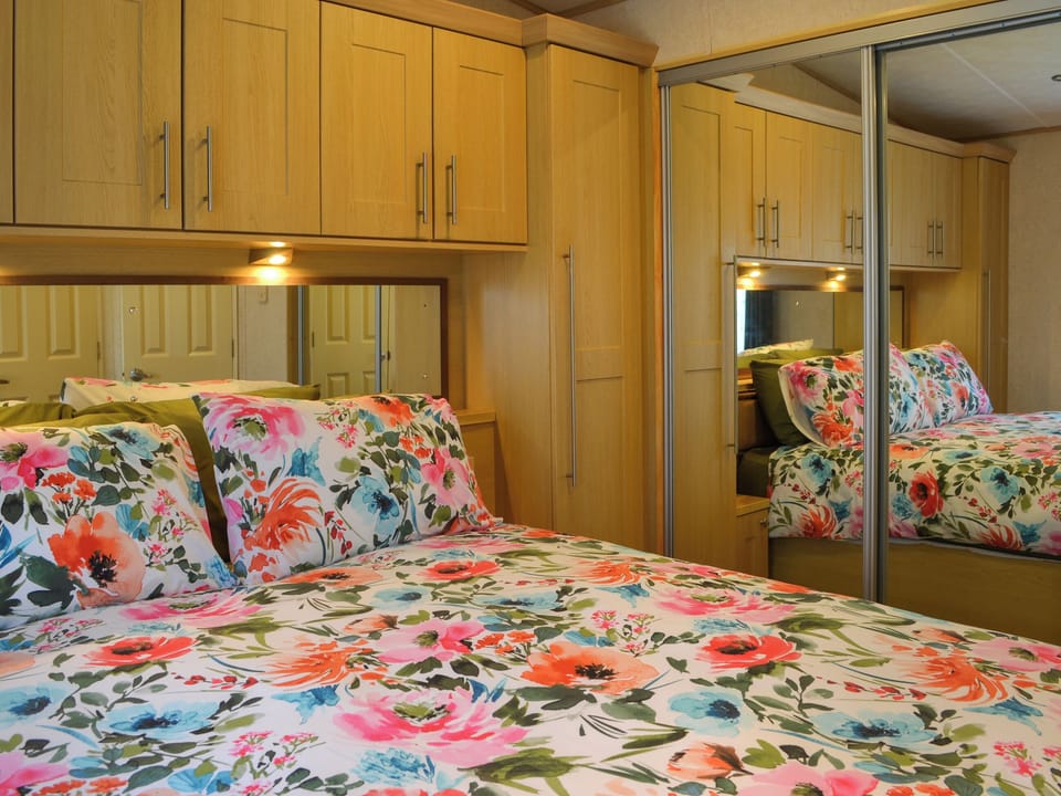 Double bedroom | Margaret&rsquo;s - Emmotland Holidays, Driffield