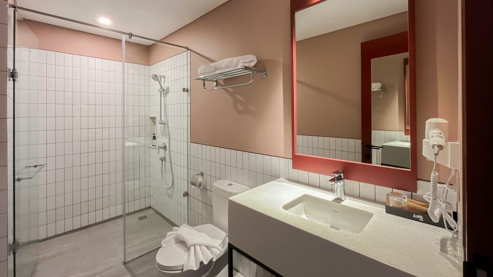 Lucky Room With Breakfast | Bathroom | Shower, free toiletries, hair dryer, slippers