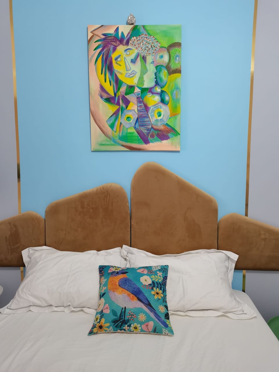 Deluxe Studio Suite, Lake View | Desk, WiFi