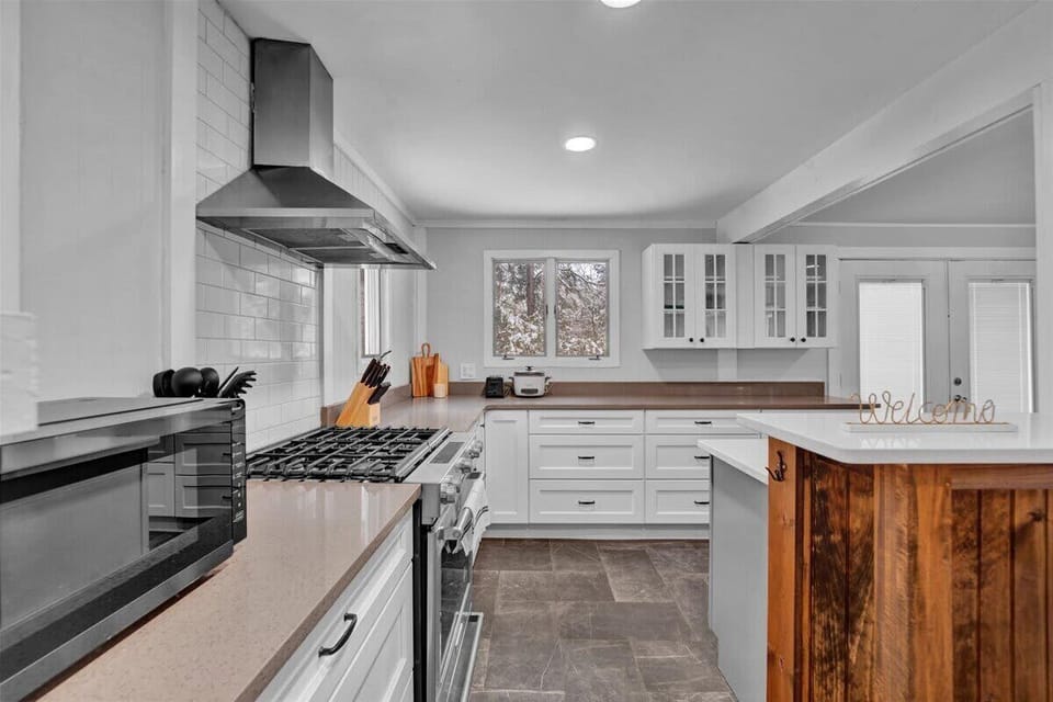 Modern Farmhouse Kitchen with Stainless Steel Appliances