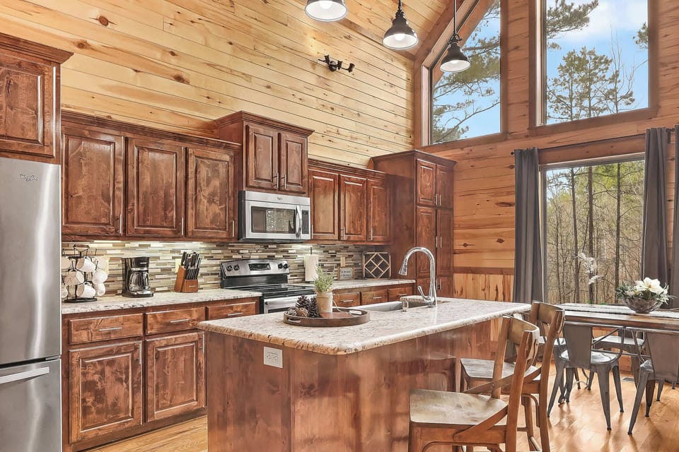Fully equipped kitchen with all necessary appliances