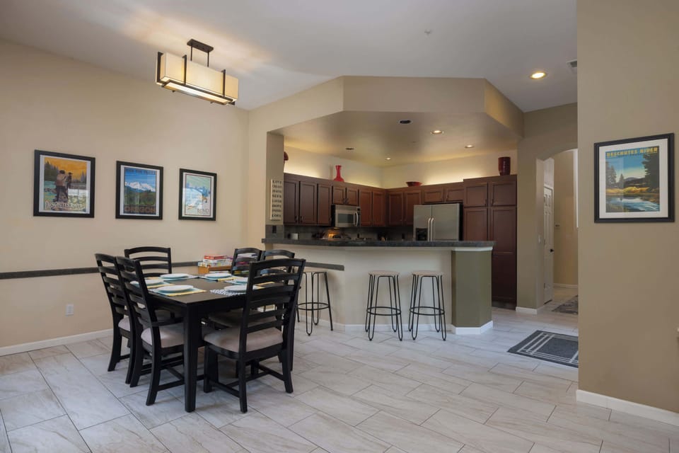 House, Multiple Beds, Patio, Garden View (The Old Mill Retreat) | Dining