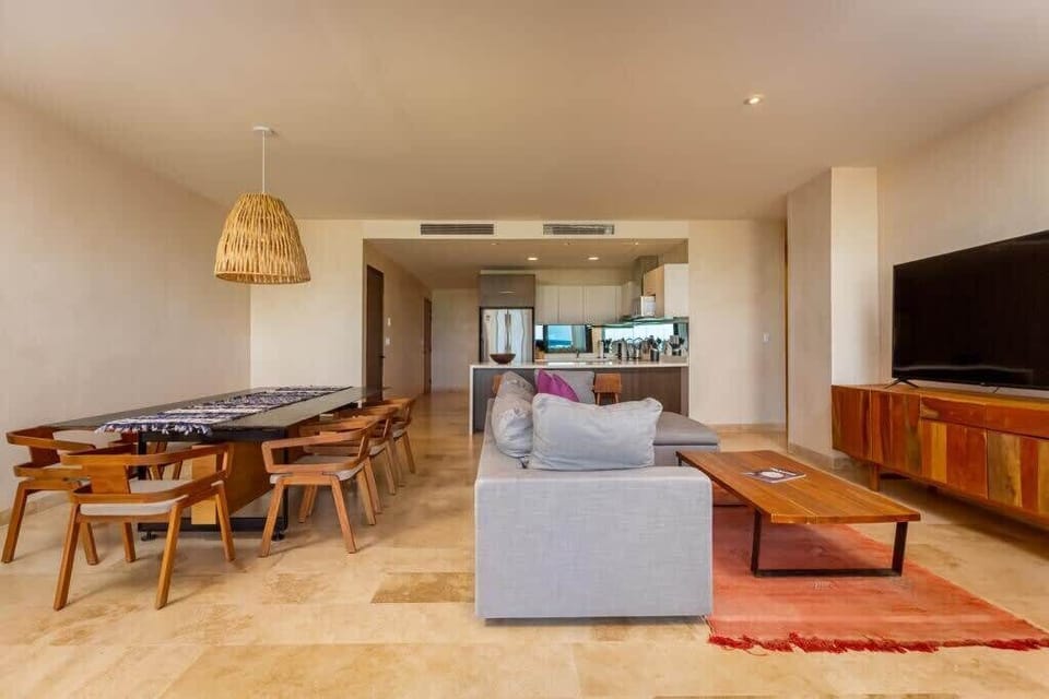  Spacious Living Room and dining room